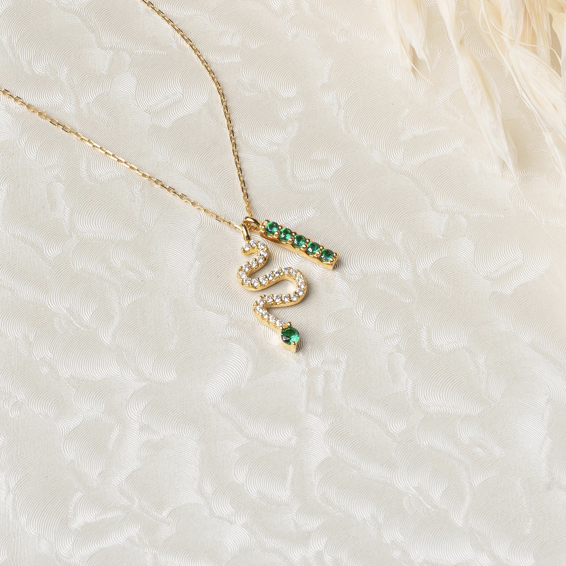 OS - Green Snake & Bar Necklace