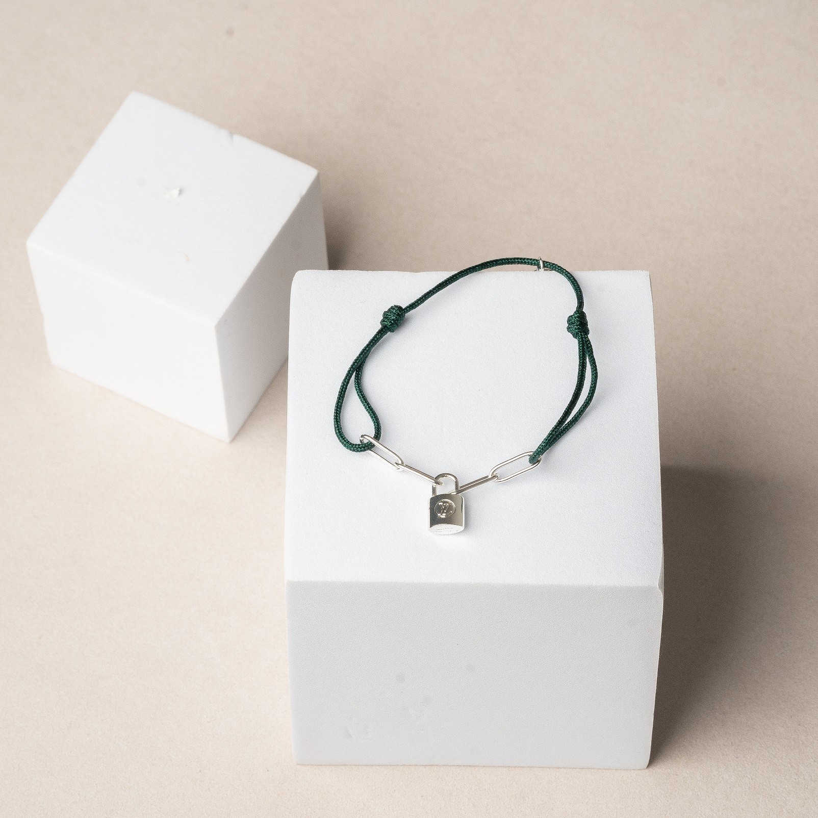 L&V - Lock w Link Cord Bracelet
