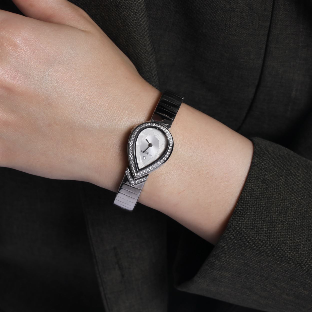 CHAU - Arrow Drop Watch Stones