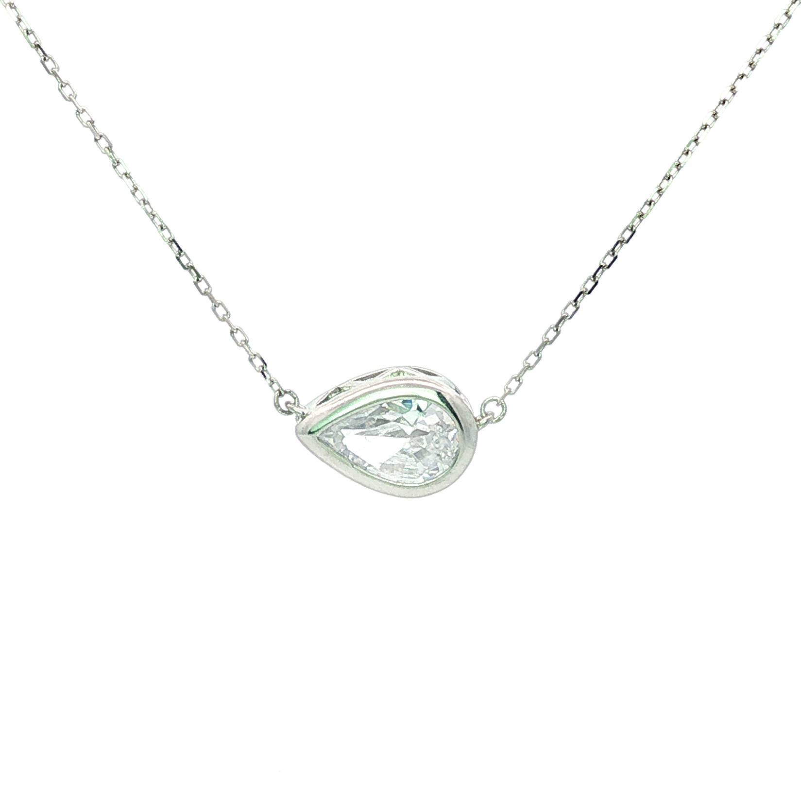 OS - Carre Cutting Shape Necklace