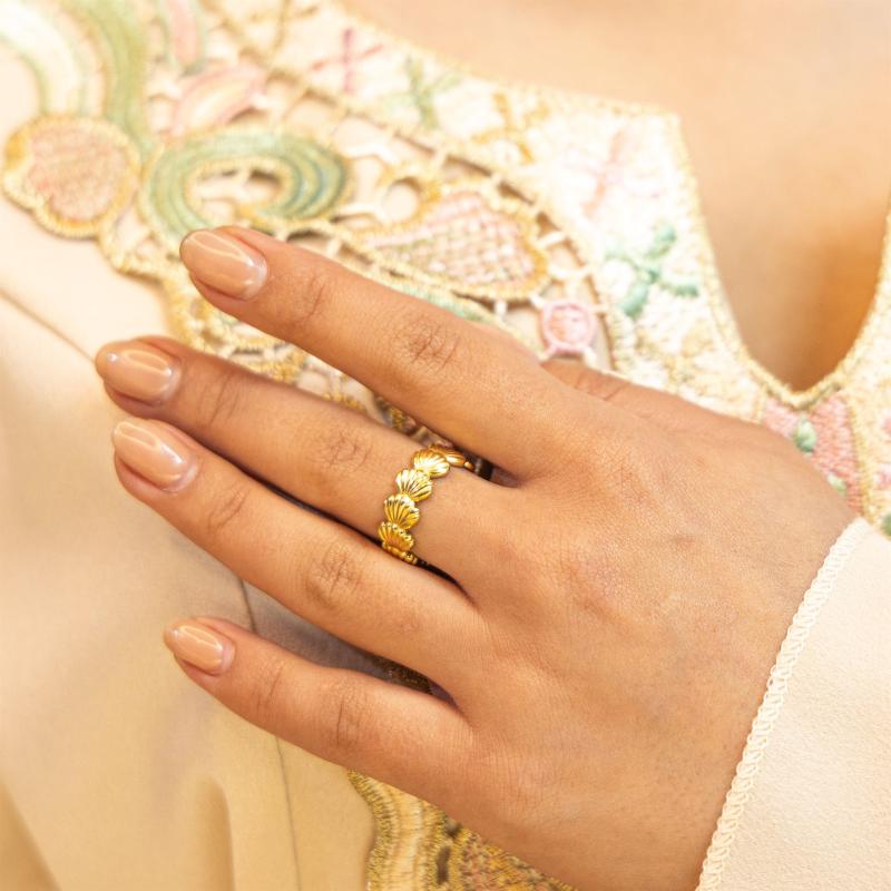 خاتم صدفة ذهبي (مقاس حر)