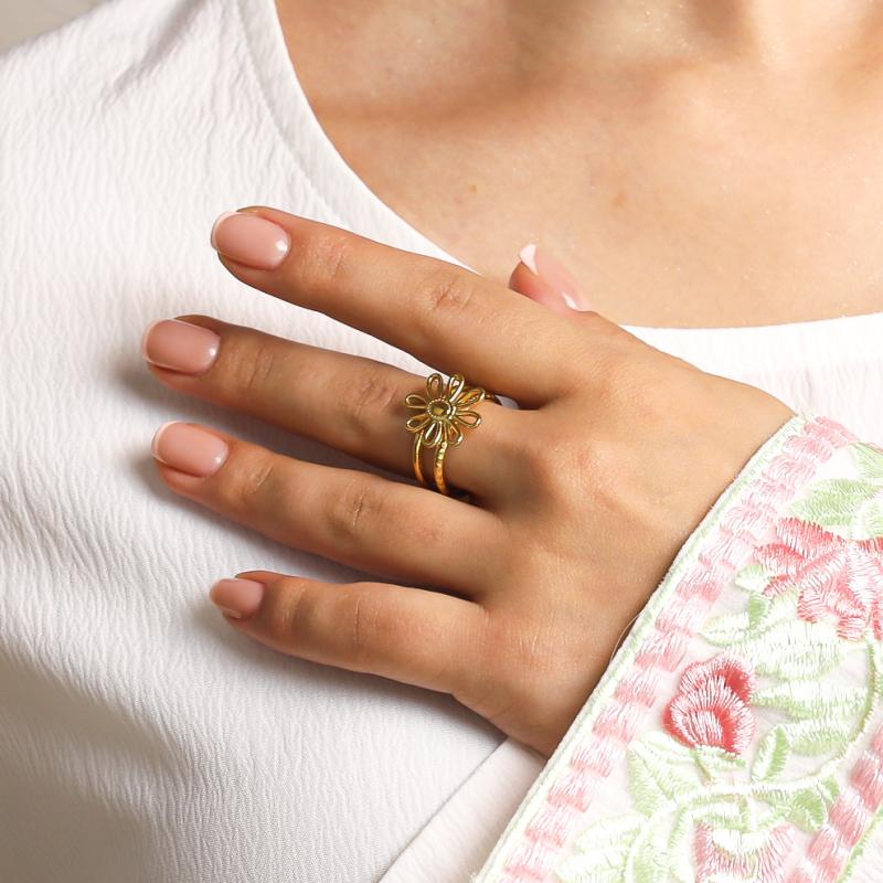 خاتم زهرة متفتحة واحدة