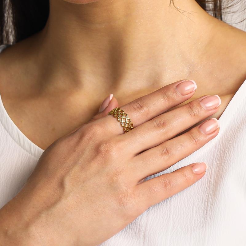 خاتم بتصميم شبكة صيد السمك