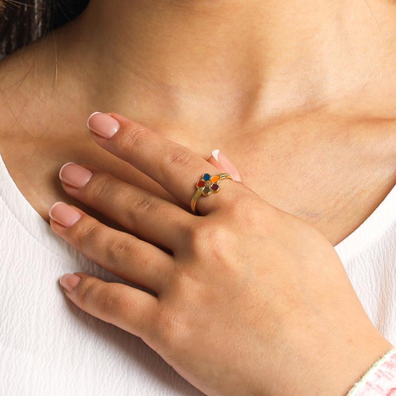 خاتم بتلات بألوان مختلفة (مقاس حر)