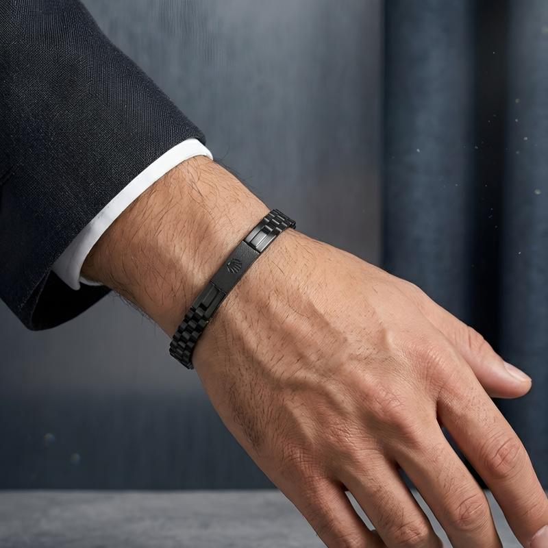 سوار ساعة مستطيل بشعار FM