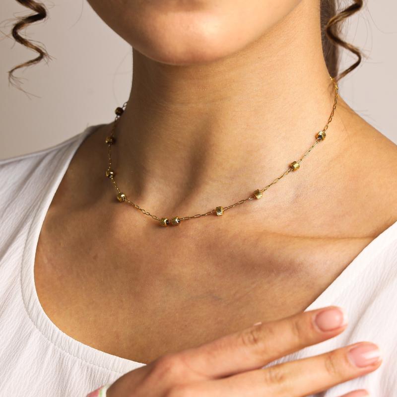 تشوكر بسلسلة وصلات برميلية بتصميم بسيط