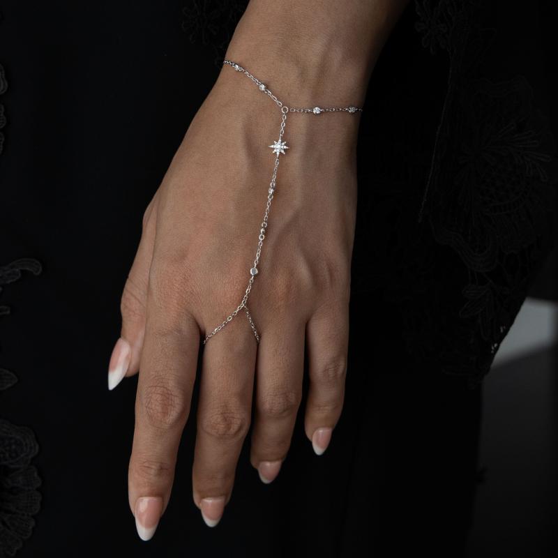 أسوارة كف فضة أصلي بضوء النجوم