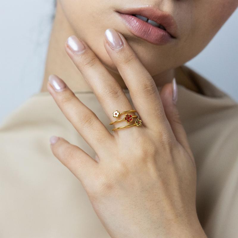 خاتم ثلاث زهور بأحجار حمراء (مقاس حر)