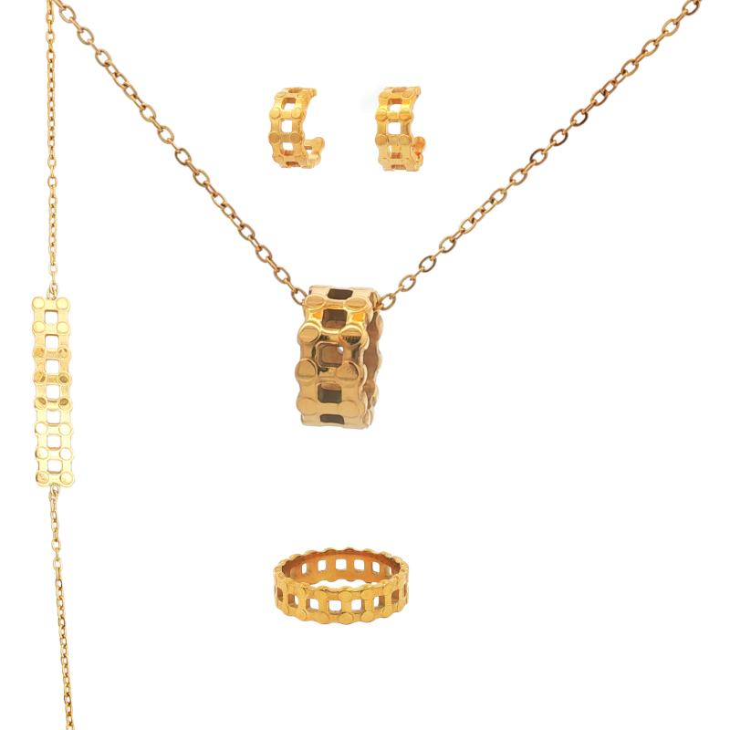 قلادة خاتم بحلية رابط كوبية