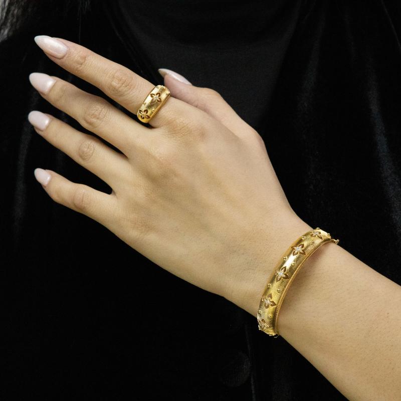 طقم أساور بتصميم نجوم مفرّغ (مشغول)