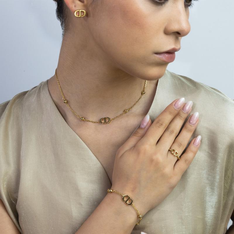 C&D - نص الشعار مع خرز لامع