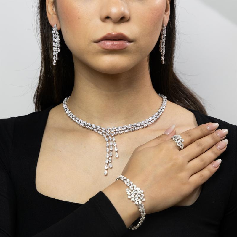 طقم إكسسوارات فضية كامل