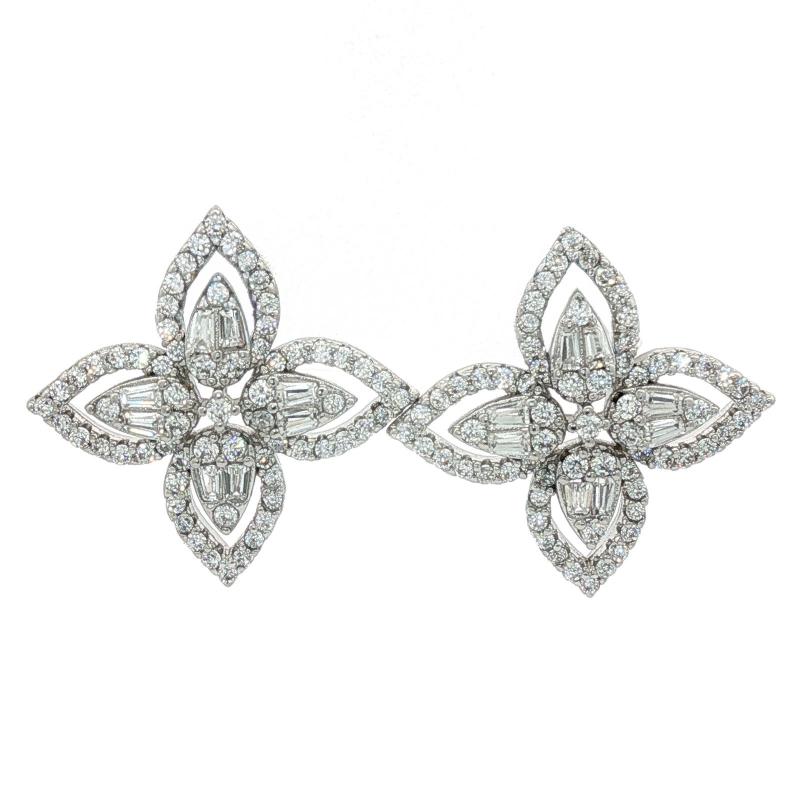 أقراط زهرة بطبقتين مرصعة بأحجار الراينستون