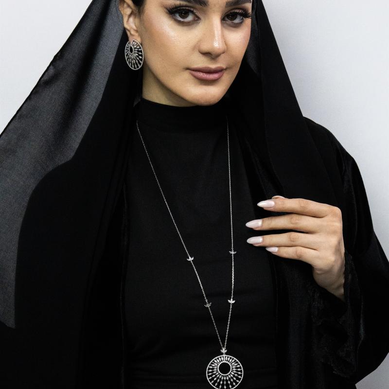 طقم إكسسوارات فضية كامل