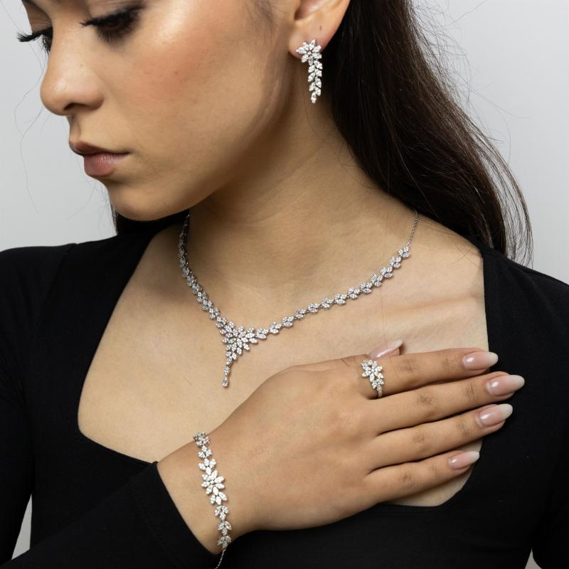 طقم إكسسوارات فضية كامل