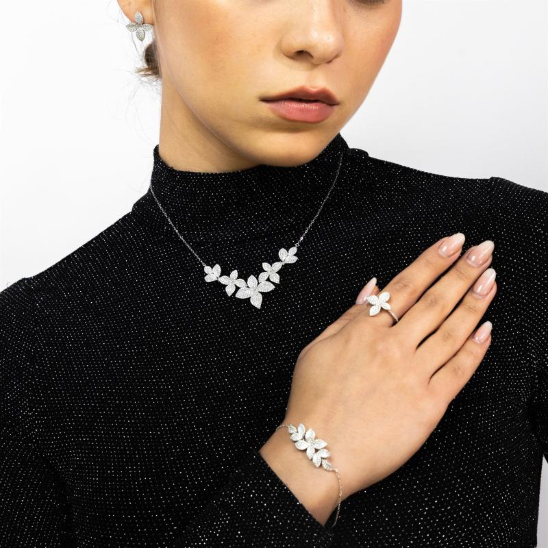 طقم فضة أصلية - زهور وبتلات فاخرة