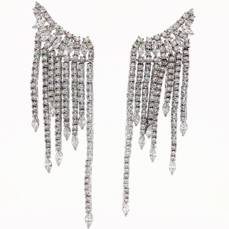 أقراط بتصميم كفّ/سوار للأذن (Curtain Cuff) مرصعة بزركونيا مكعبة (CZ) بشكل ألماسي