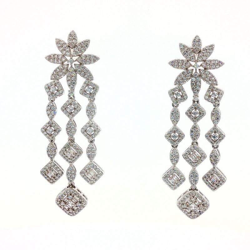 أقراط بتصميم زهرة مع 3 طبقات شاندلير على شكل رماح متدلية