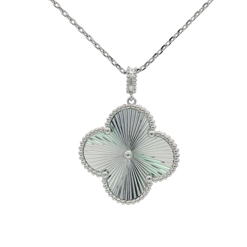 قلادة طويلة 1F مرصعة بالألماس مستوحاة من تصميم VCA