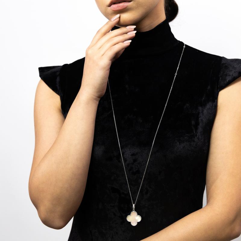 قلادة طويلة 1F مستوحاة من تصميم VCA