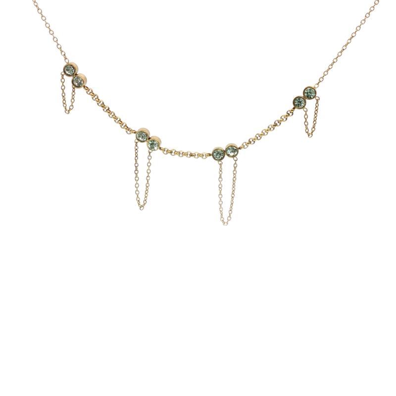 قلادة بسلسلتين متدليتين مع مسمارين مزدوجين