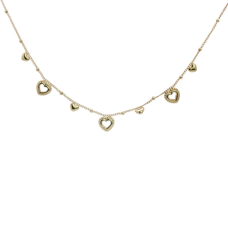 قلادة بسلاسل متعددة وقلوب عاطفية متنوعة