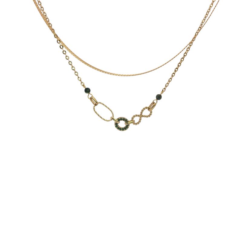 قلادة روابط على شكل O مرصعة بحجر أخضر