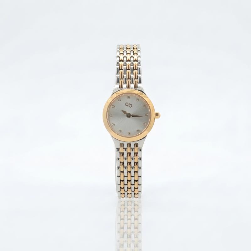 ساعة باريس بوتيك مميزة بألماس وكوارتز