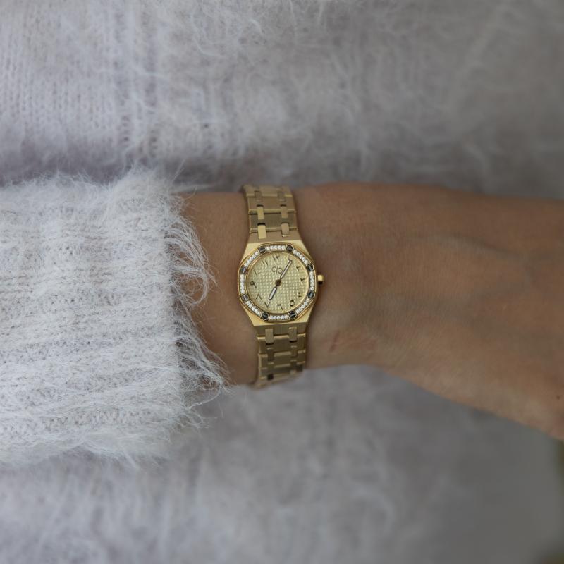 ساعة باريس بوتيك ميني ثمانية بأحجار وأرقام عربية