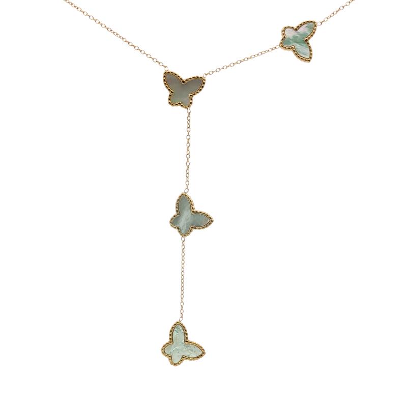 عقد أربع فراشات لؤلؤية مع تعليقة