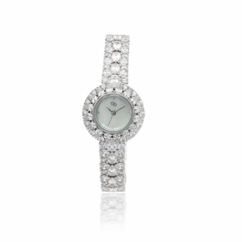 ساعة باريس بوتيك – إكسسوار فضي راقٍ