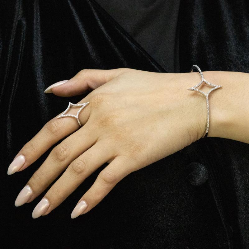 طقم أساور فضة أصلية بتصميم مجوّف بنقشة نجوم لامعة