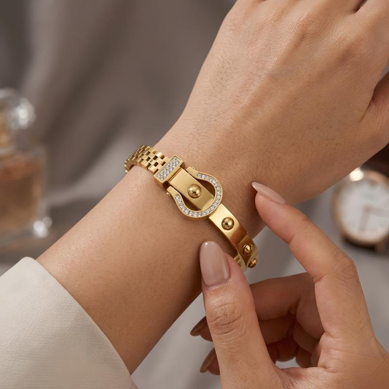 سوار بتصميم حزام