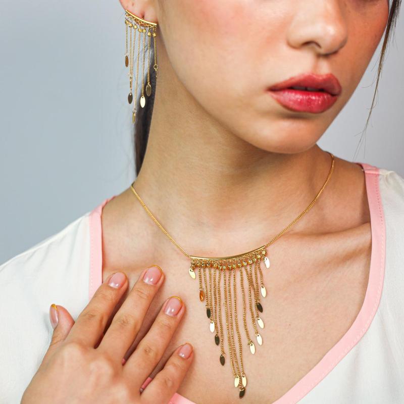 طقم خرز مع دلايات بيضاوية