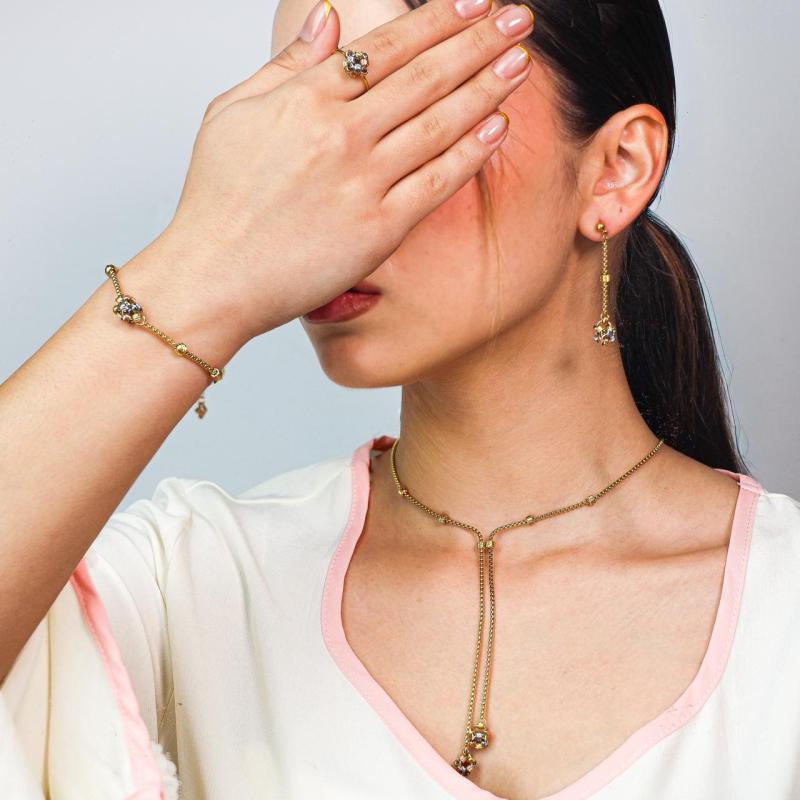 طقم كامل - سلسلة بدلاية مع خرز ثلاثي الألوان محفور